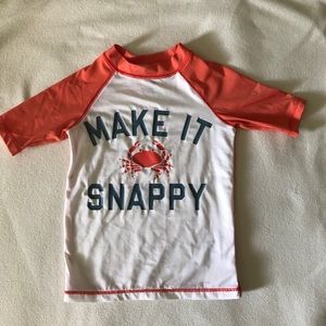 Old Navy Swim - RASH GUARD AND SWIMMING TRUNKS-SIZE 5 Old Navy Swim - RASH GUARD AND SWIMMING TRUNKS-SIZE 5